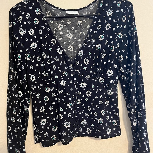 Floral long sleeve blouse - Picture 1 of 4